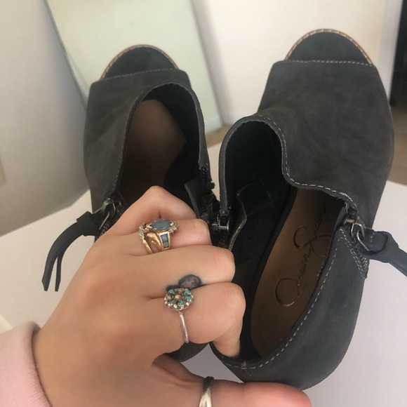 open toed booties - Picture 5 of 7